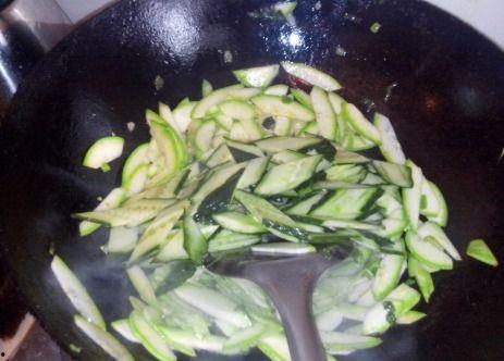 角瓜不能和什么一起吃,角瓜相克食物，这些搭配要避免